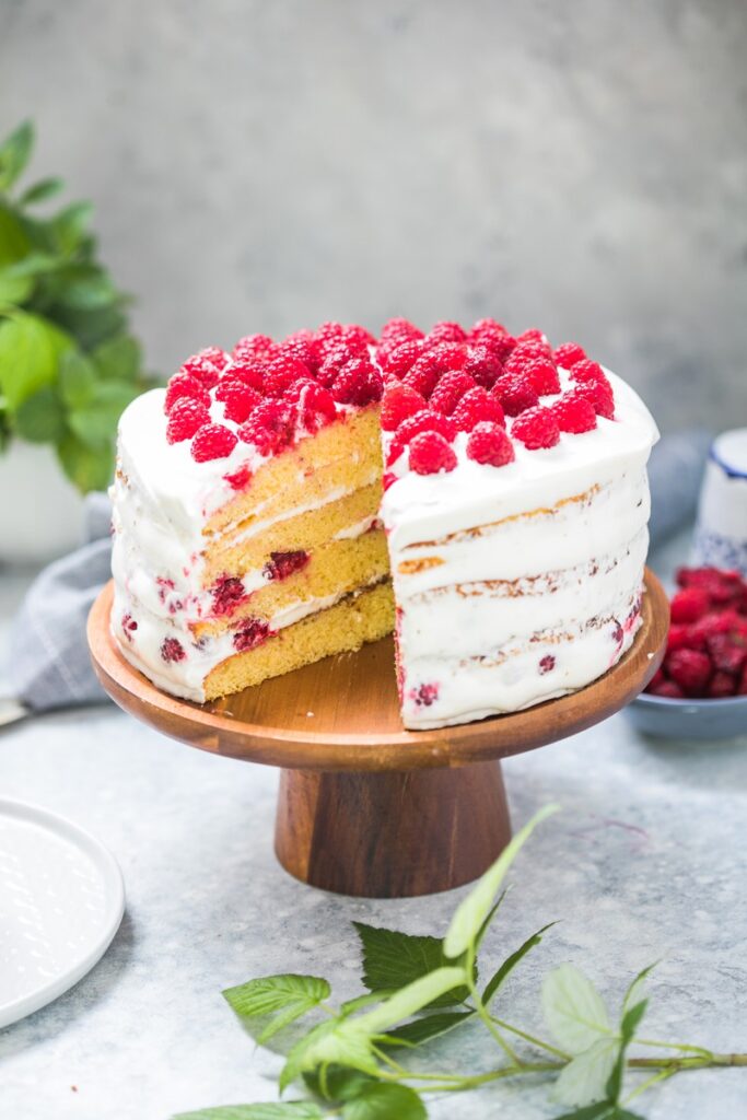 White Chocolate Raspberry Cake