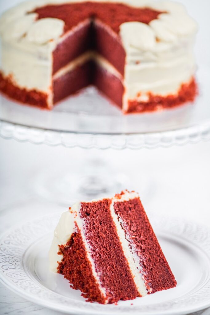 Red Velvet Cheesecake Cake