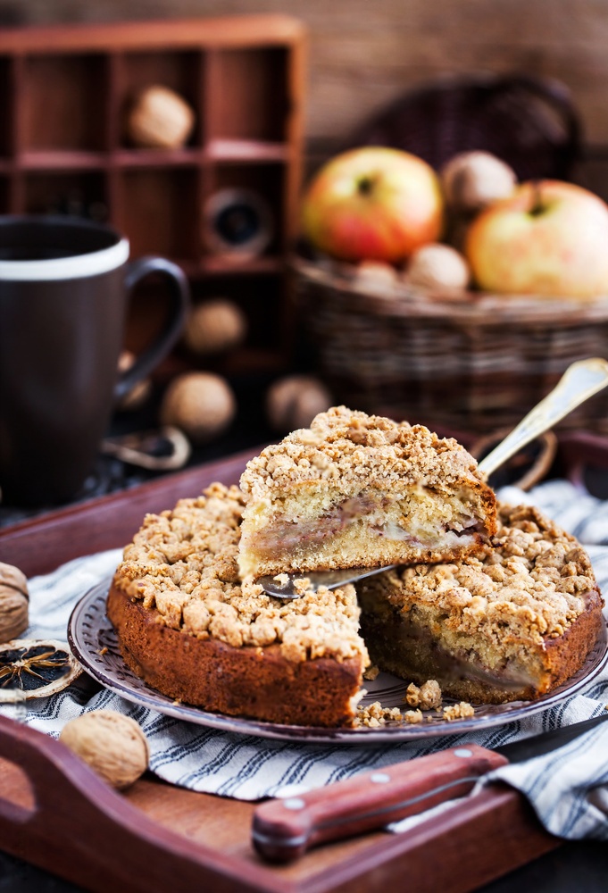 Apple Cinnamon Cake