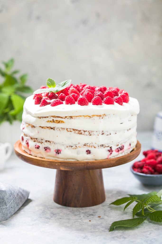 White Chocolate Raspberry Cake