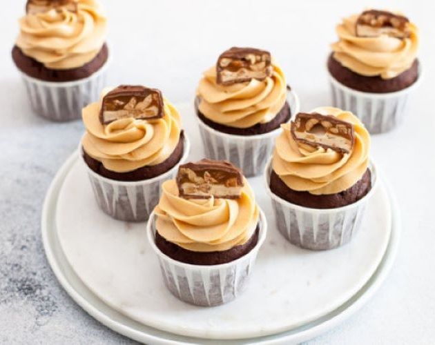 Chocolate Peanut Butter Cupcakes