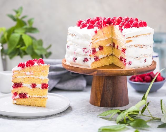 White Chocolate Raspberry Cake