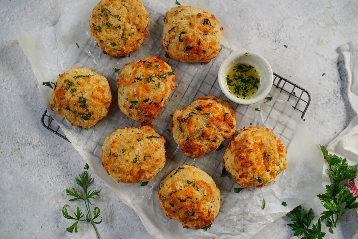 Cheddar Bay Biscuits